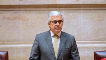 Aguiar Branco diz que se vive momento crítico e apelou ao voto