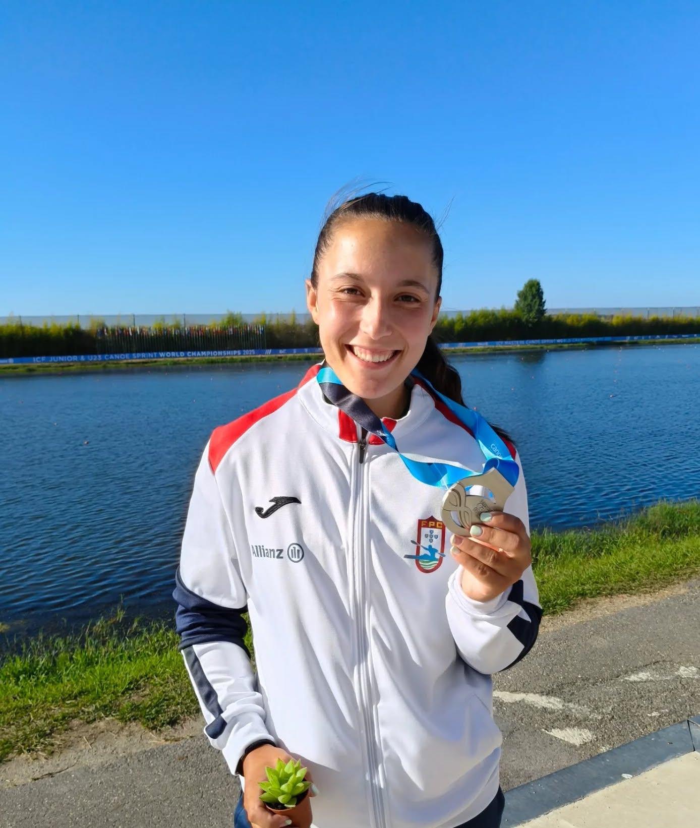 Canoísta de Ponte de Lima sagrou-se vice-campeã do mundo de sub-23