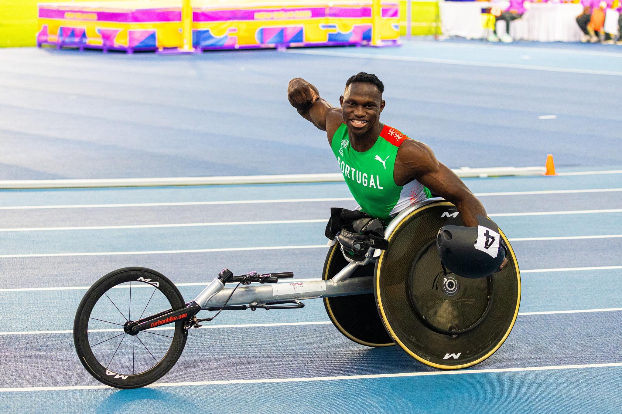 Mamudo Baldé conquista bronze nos 100 metros T54 dos Mundiais de atletismo paralímpico