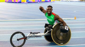 Mamudo Baldé conquista bronze nos 100 metros T54 dos Mundiais de atletismo paralímpico