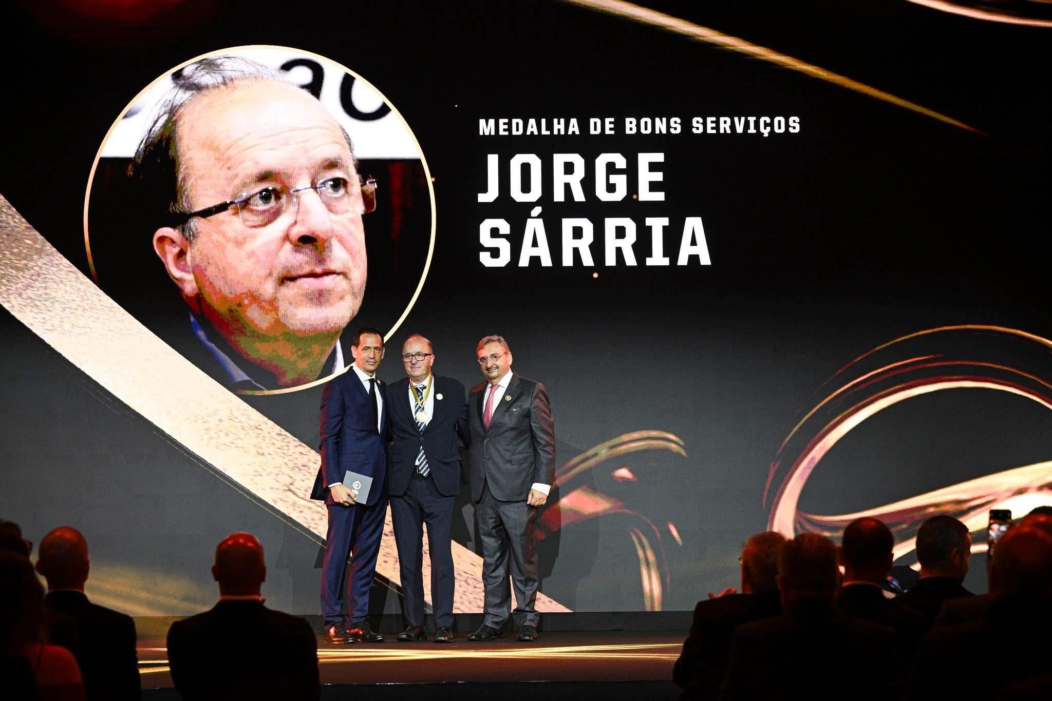 Jorge Sárria distinguido pela FPF na Gala Quinas de Ouro 2025 pelos bons serviços prestados