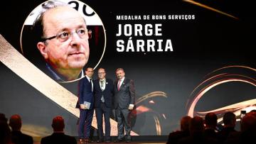 Jorge Sárria distinguido pela FPF na Gala Quinas de Ouro 2025 pelos bons serviços prestados