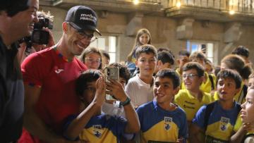Fernando Pimenta recebido por "multidão de amigos" em Ponte de Lima