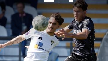 Vitória B derrotado em Amarante