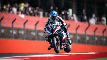 Miguel Oliveira repete terceiro lugar na segunda corrida de Superbikes em Portimão