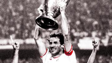 Franco Baresi, lenda do AC Milan e do futebol italiano morre aos 66 anos