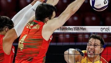 Portugal vence Macedónia e sonha com 'oitavos' no Europeu de voleibol