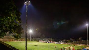 Estádio de Lanhelas recebe nova iluminação LED