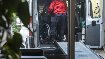 Famalicão promete assegurar transporte a 110 cidadãos portadores de deficiência no próximo ano letivo