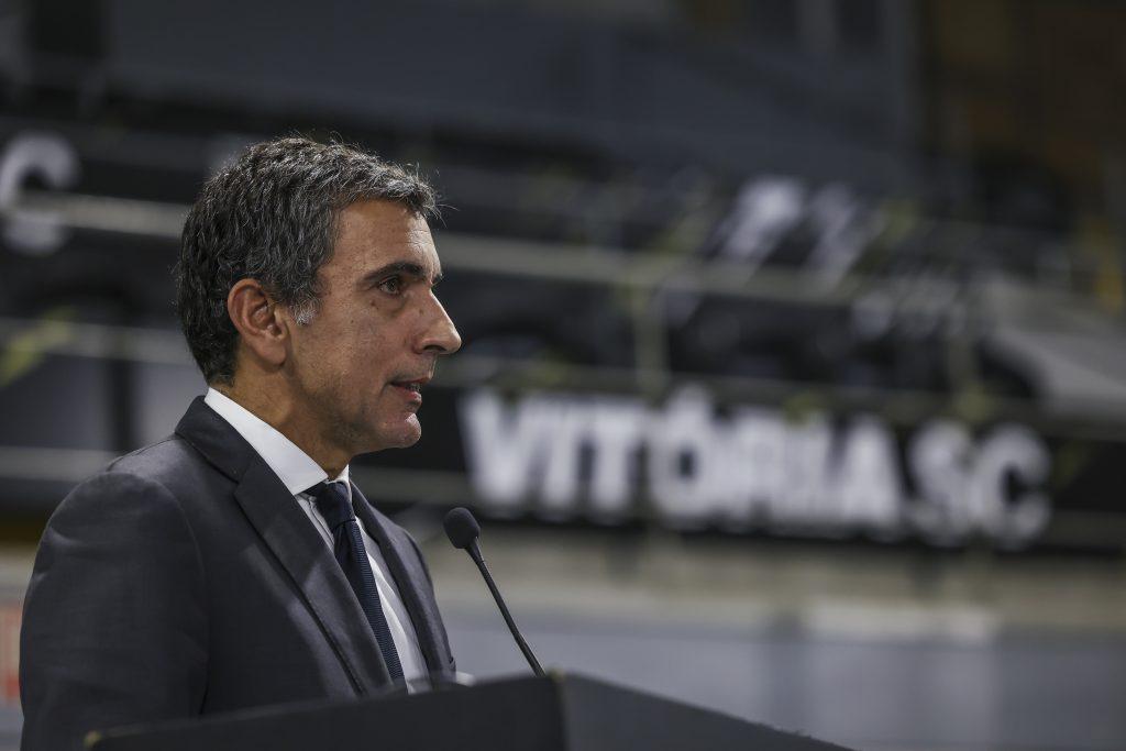 Presidente do Vitória elogia «fome competitiva» do plantel após mudança de ciclo
