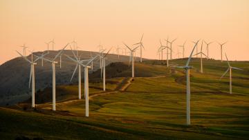 Produção renovável abastece 49% do consumo de eletricidade em abril