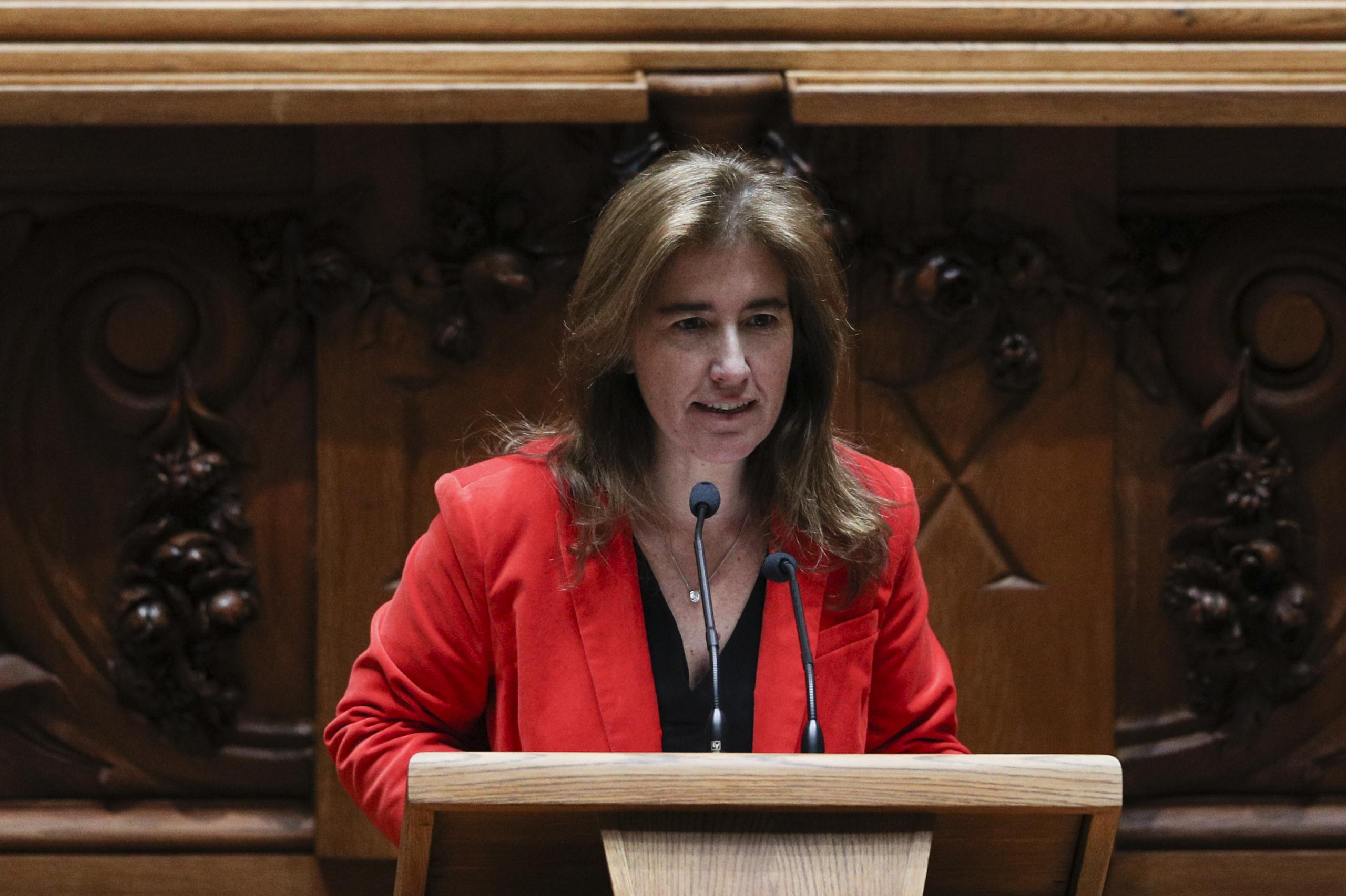 Semana de quatro dias de trabalho não deve ser imposta por lei