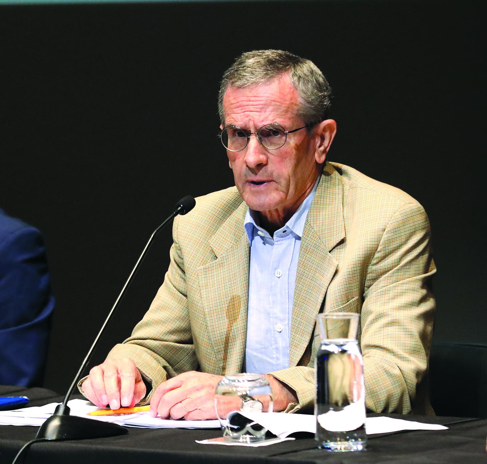 Candidato do BE critica «parquinhos industriais»   e aponta à «falácia» das empresas municipais