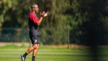 «Se vencermos ficamos mais próximos do nosso objetivo», diz Artur Jorge