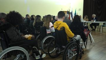 Secretária de Estado da Inclusão quer apoio à vida independente garantido em Lei