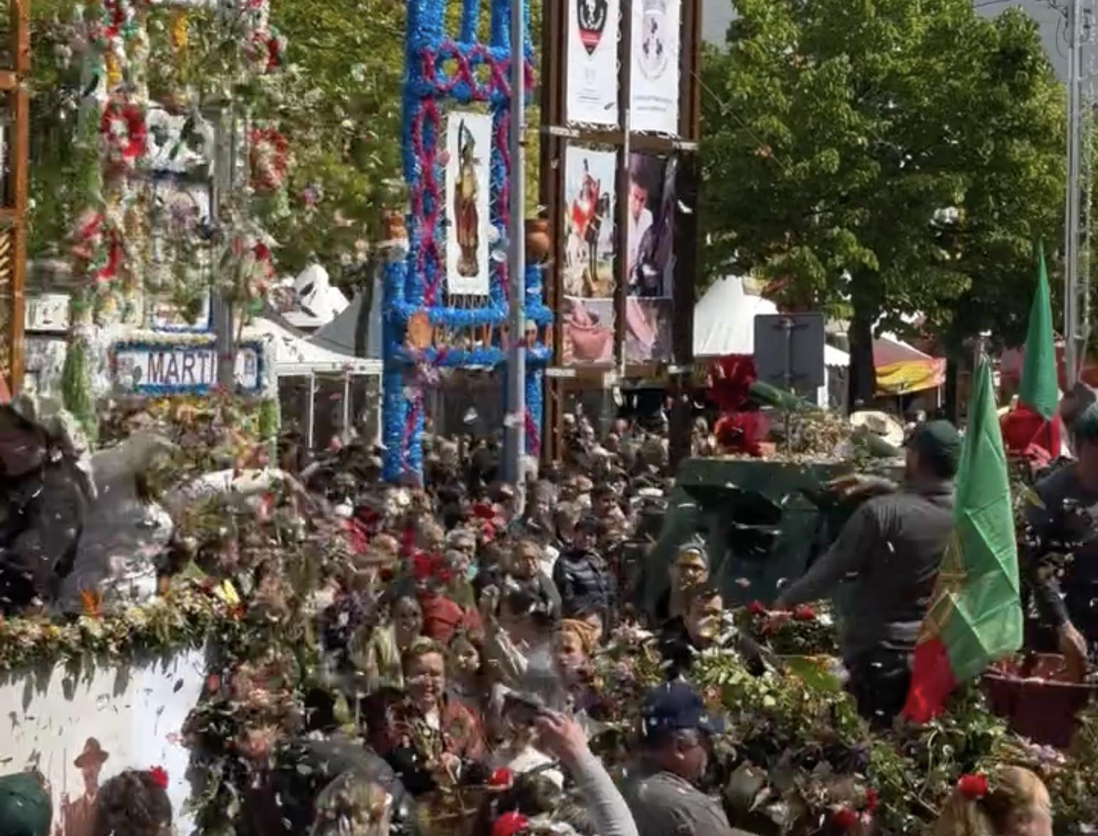 Ruas cheias para a Batalha das Flores, em Barcelos