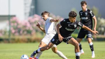 Vitória faz jus ao seu nome e derrota o Portimonense por 2-1