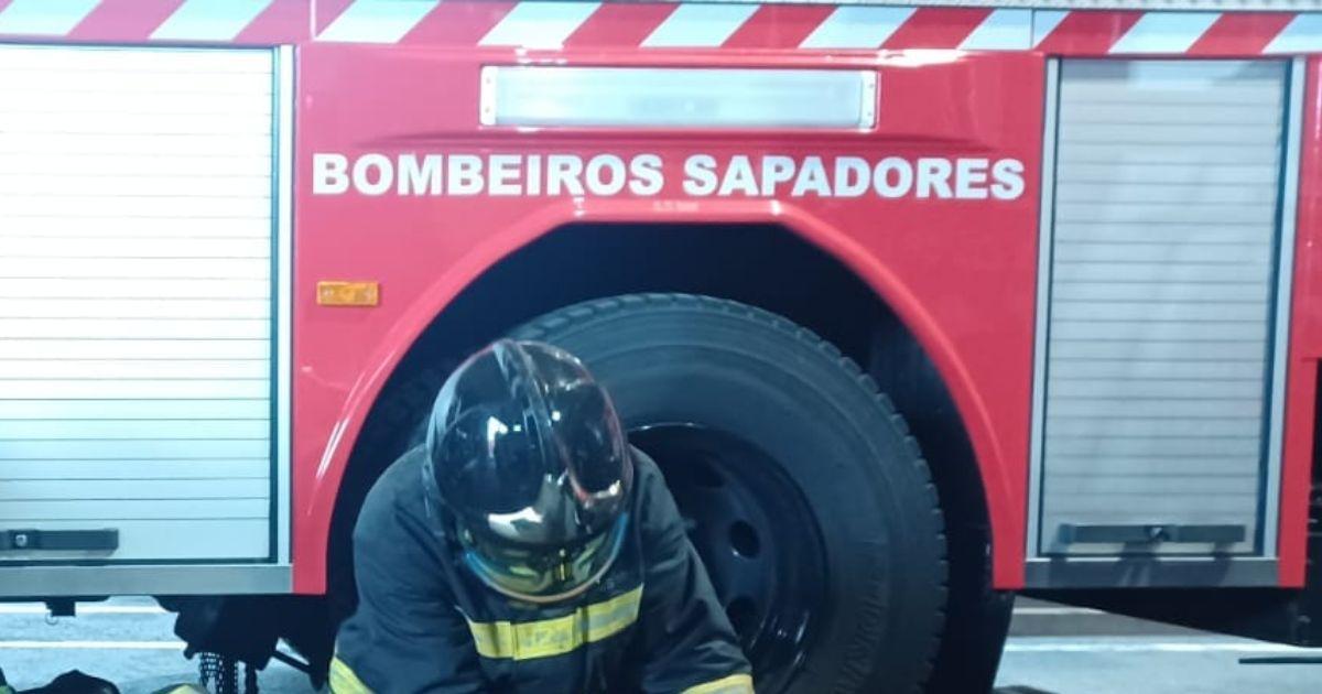 Bombeiros sapadores em início de carreira com aumento de 379 euros até 2027