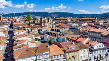 OE2025: Governo esclarece que não vai descongelar as rendas antigas