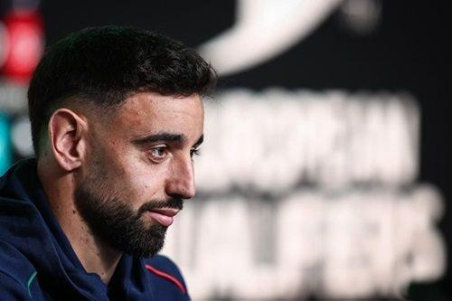Bruno Fernandes pede mais velocidade no jogo de amanhã com a Arménia