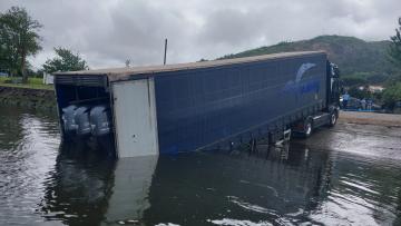 Barco de alta velocidade associado ao narcotráfico apreendido em Caminha