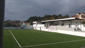 Adepto proibido de entrar em recintos desportivos durante um ano