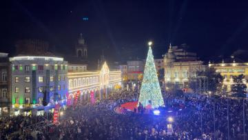 Milhares assistem à inauguração das luzes de Natal em Braga