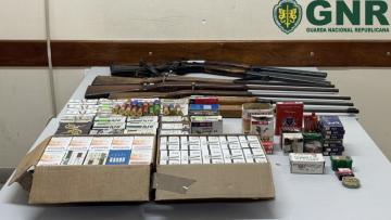 Homem de 60 anos detido em Caminha com 7 armas e mais de 2.000 munições