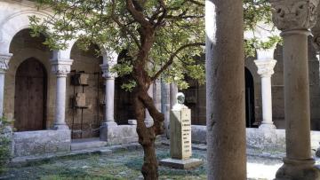 Claustro do Museu de Alberto Sampaio encerrado ao público devido a obras