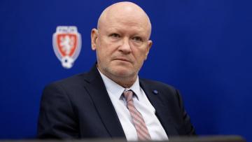 Selecionador checo diz que Portugal é favorito e pede coragem à sua equipa