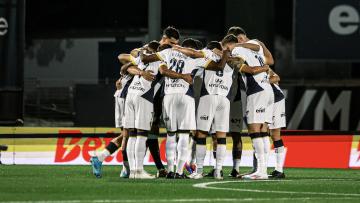 FC Famalicão recebe um Sporting que procura manter início perfeito