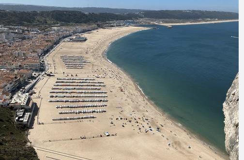 Banhistas assistidos por contaminação em praia da Nazaré aumentou para 116