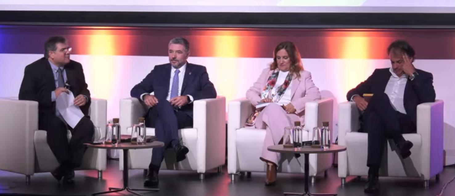 Júlia Fernandes enaltece vantagens da descentralização de competências