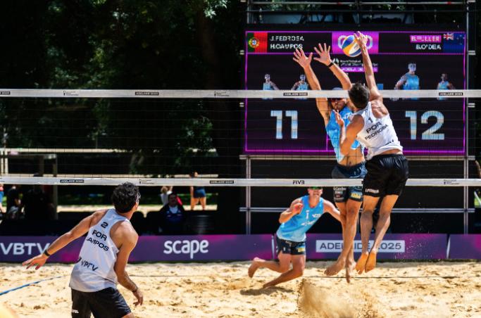 João Pedrosa e Hugo Campos arrancam Mundial de voleibol de praia a vencer