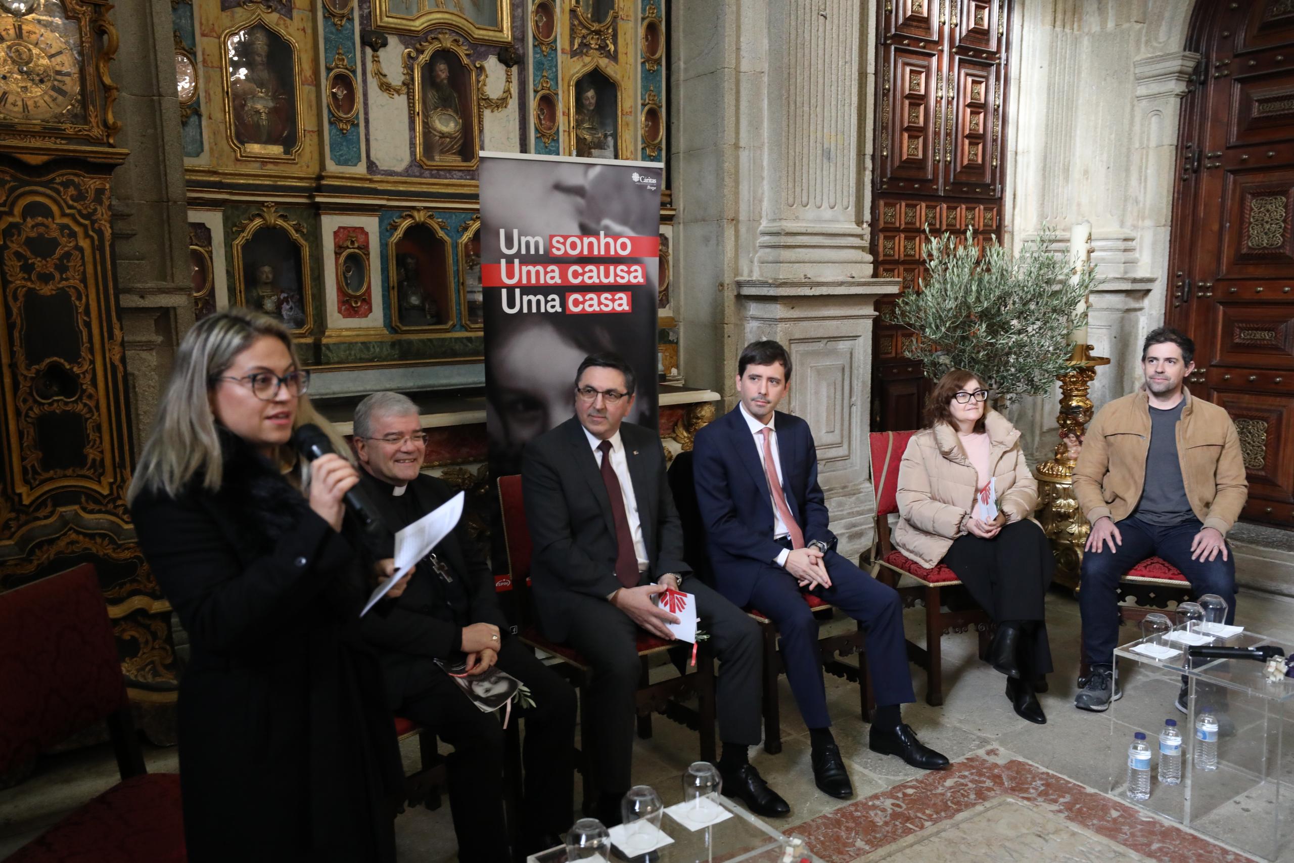 Cáritas vai concluir dentro de oito meses casa para vítimas de violência doméstica