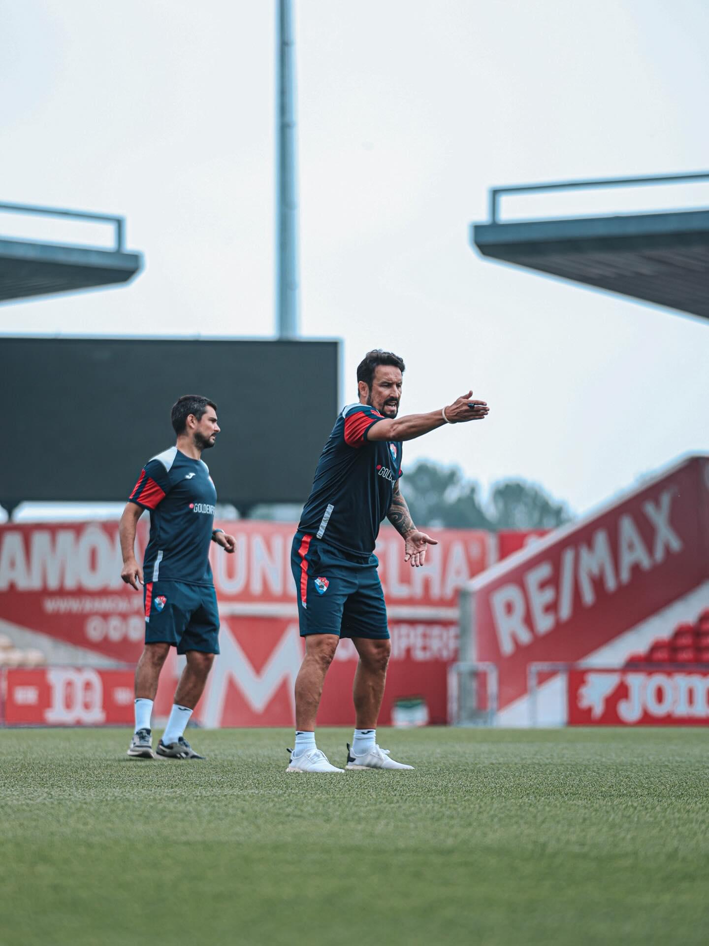 César Peixoto garante Gil Vicente preparado para "um bom arranque" na I Liga