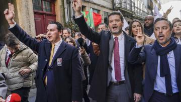 André Ventura prometeu em comício em Braga o «maior aumento» de sempre nas pensões