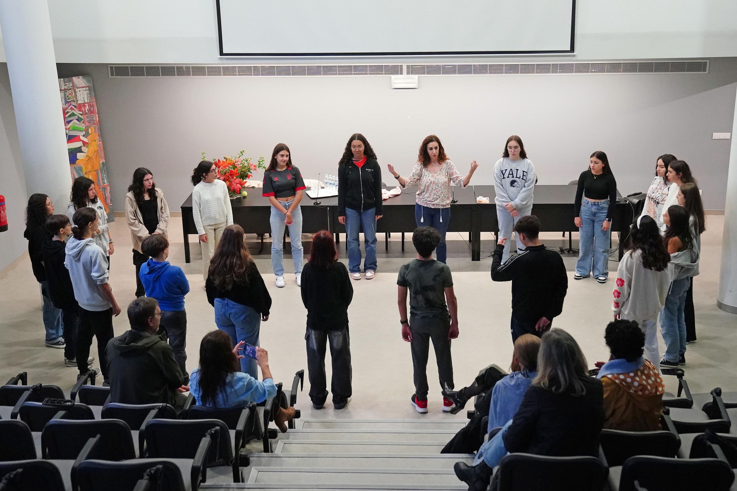 Curso básico de teatro envolve mais de 250 alunos de Braga