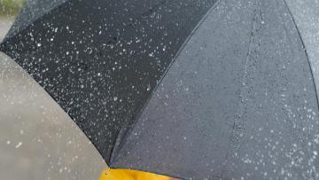 Chuva fraca e descida da temperatura marcam início da semana