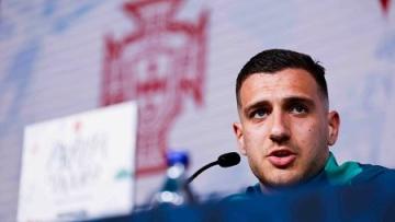 Diogo Dalot garante que seleção portuguesa está «blindada, forte e unida»