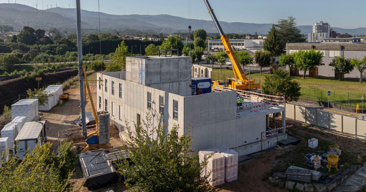 Empresa de Braga levou apenas nove dias para construir residência estudantil em Valença