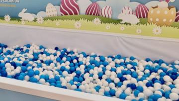 Shopping em Guimarães esconde ovos de páscoa em piscina com 24 mil bolas