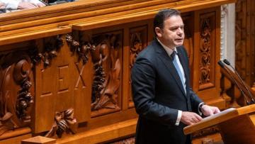 Montenegro acusa PS de “recaída despesista” e de não ter deixado “o mar de rosas que vendeu”