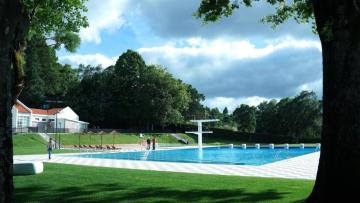 Piscina da Ponte encerrada por causa de avaria numa conduta de água