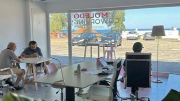 Vista para o mar e acolhimento destacam espaço de 'coworking' em Moledo