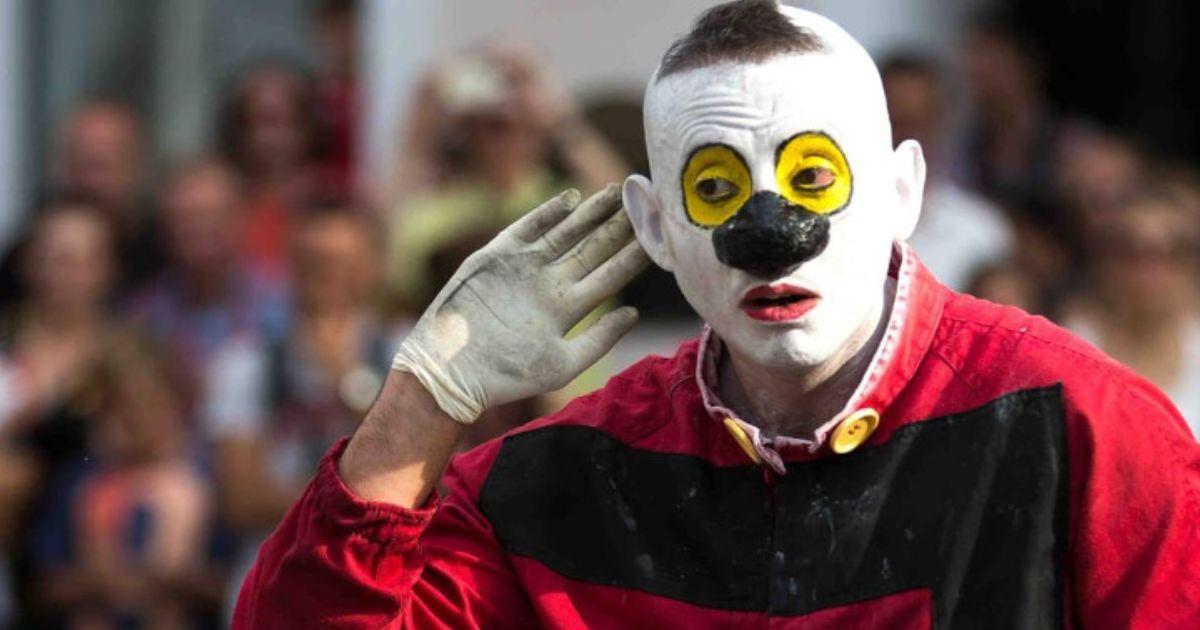 “O Mundo ao Contrário” com mais de 30 espetáculos em Paredes de Coura