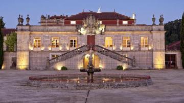 Portugal entre os "melhores destinos de luxo do mundo". E há boas opções no Minho no Airbnb