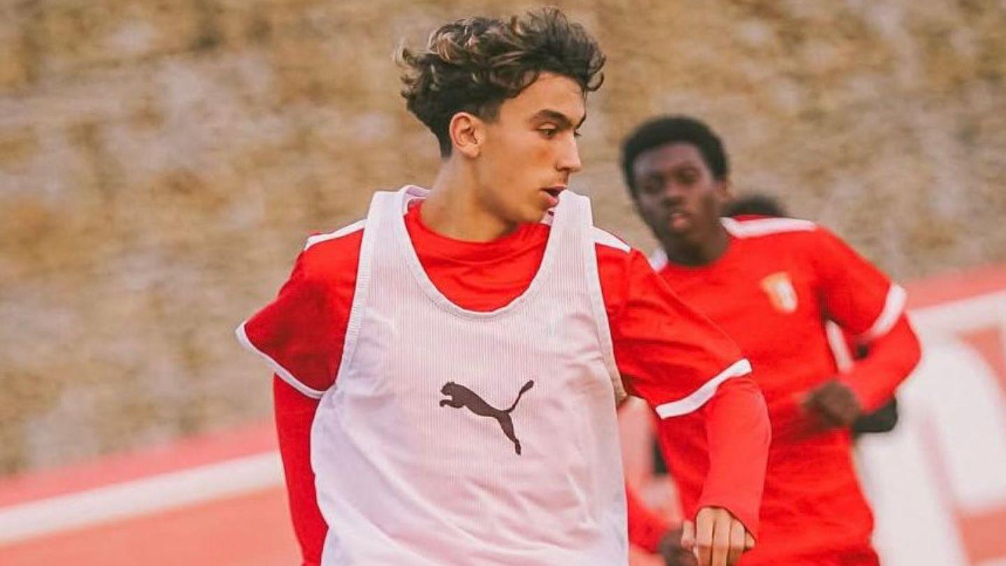 Atacante João Aragão é a maior novidade nos convocados de Carlos Vicens