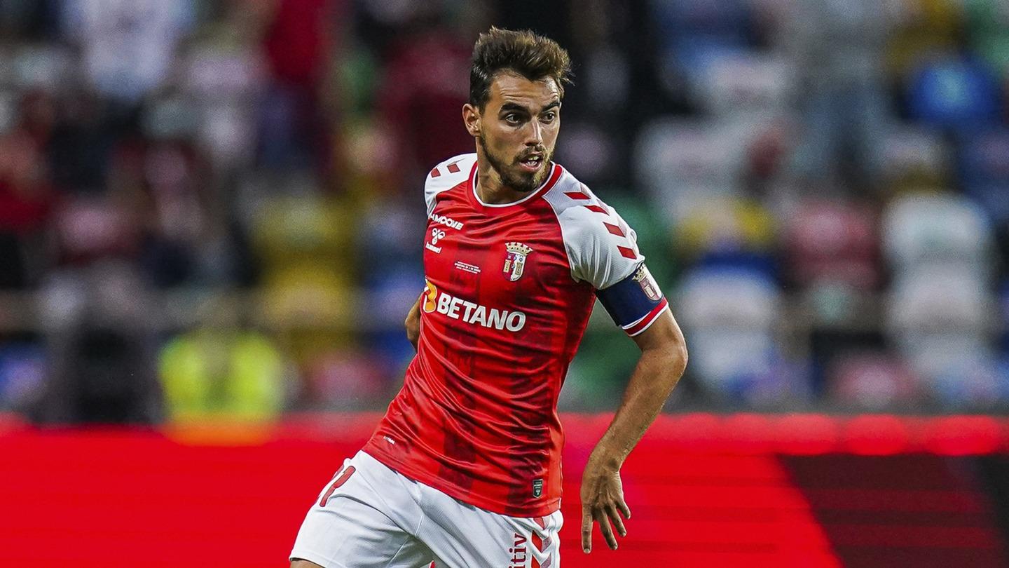 Ricardo Horta eleito o melhor jogador do mês de abril