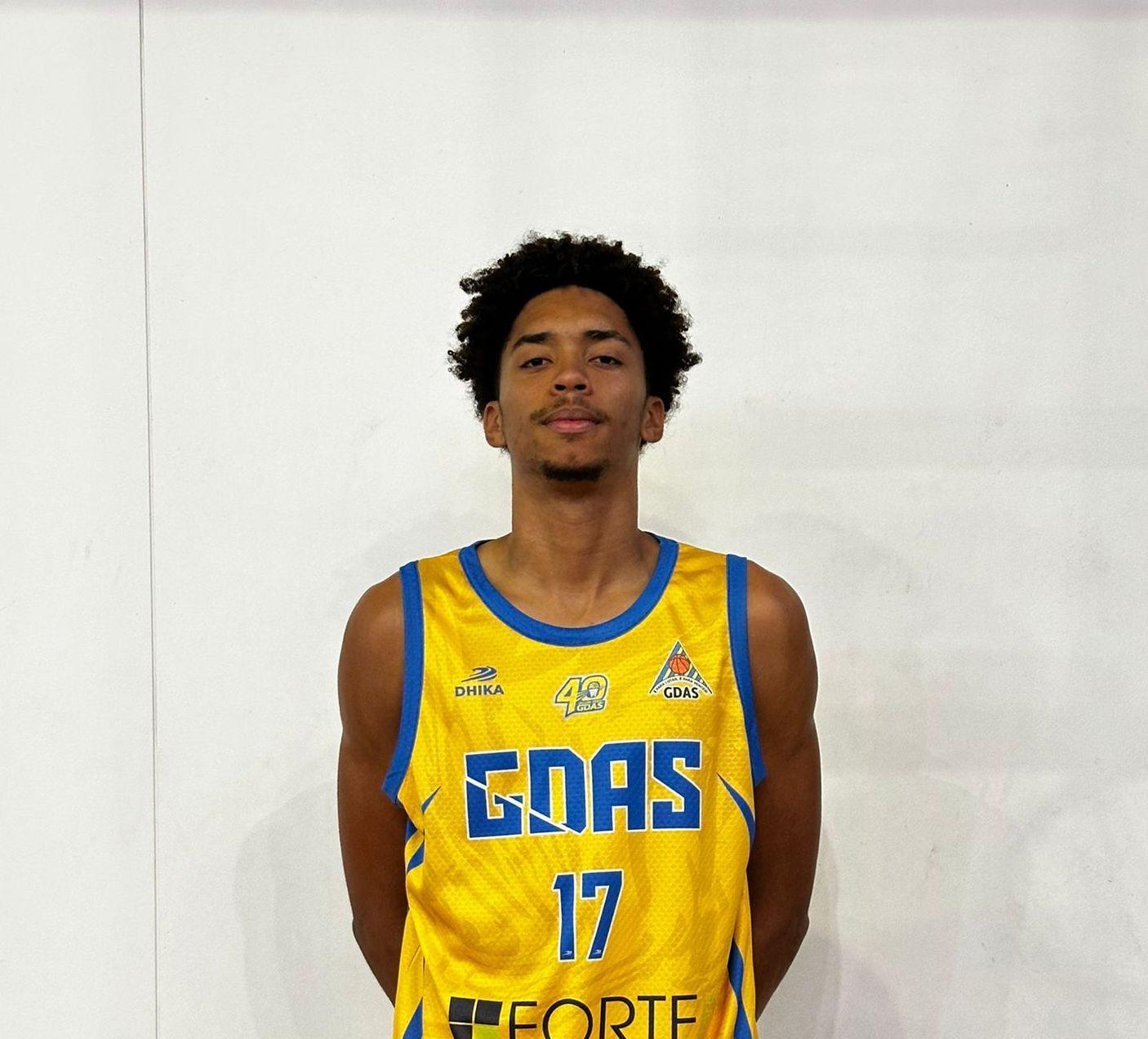 Jogador do GD André Soares chamado à seleção de basquetebol de Cabo Verde